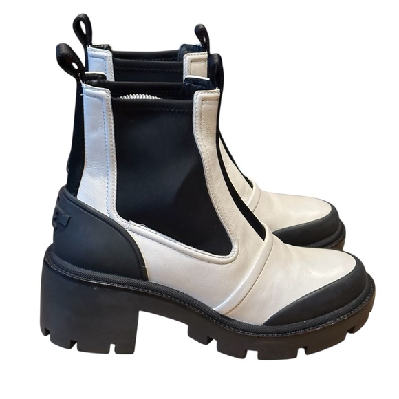 Tory Burch Black & White Chelsea Lug-sole Heeled Ankle Boot Sz: 9.5 - Picture 2 of 11